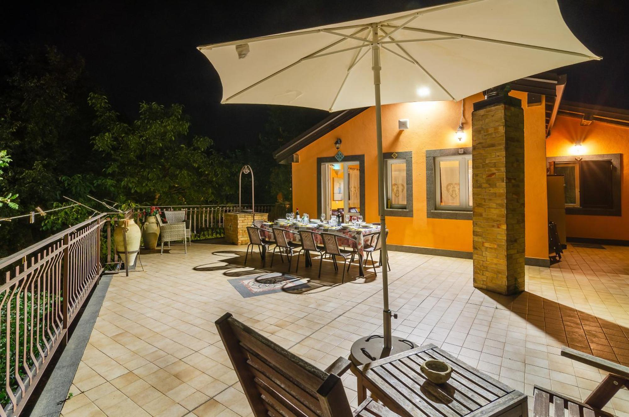 Villa Del Gelso Chalet Nel Parco Delletna Маскалі Екстер'єр фото