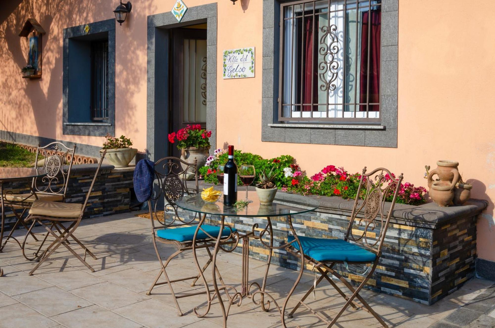 Villa Del Gelso Chalet Nel Parco Delletna Маскалі Екстер'єр фото